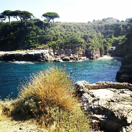 The Sirens' Refuge Daire Massa Lubrense